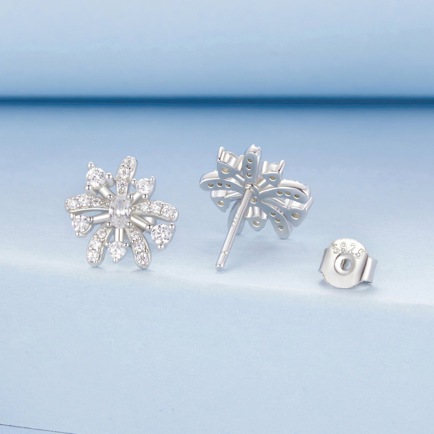 Blossom Radiance Stud Earring