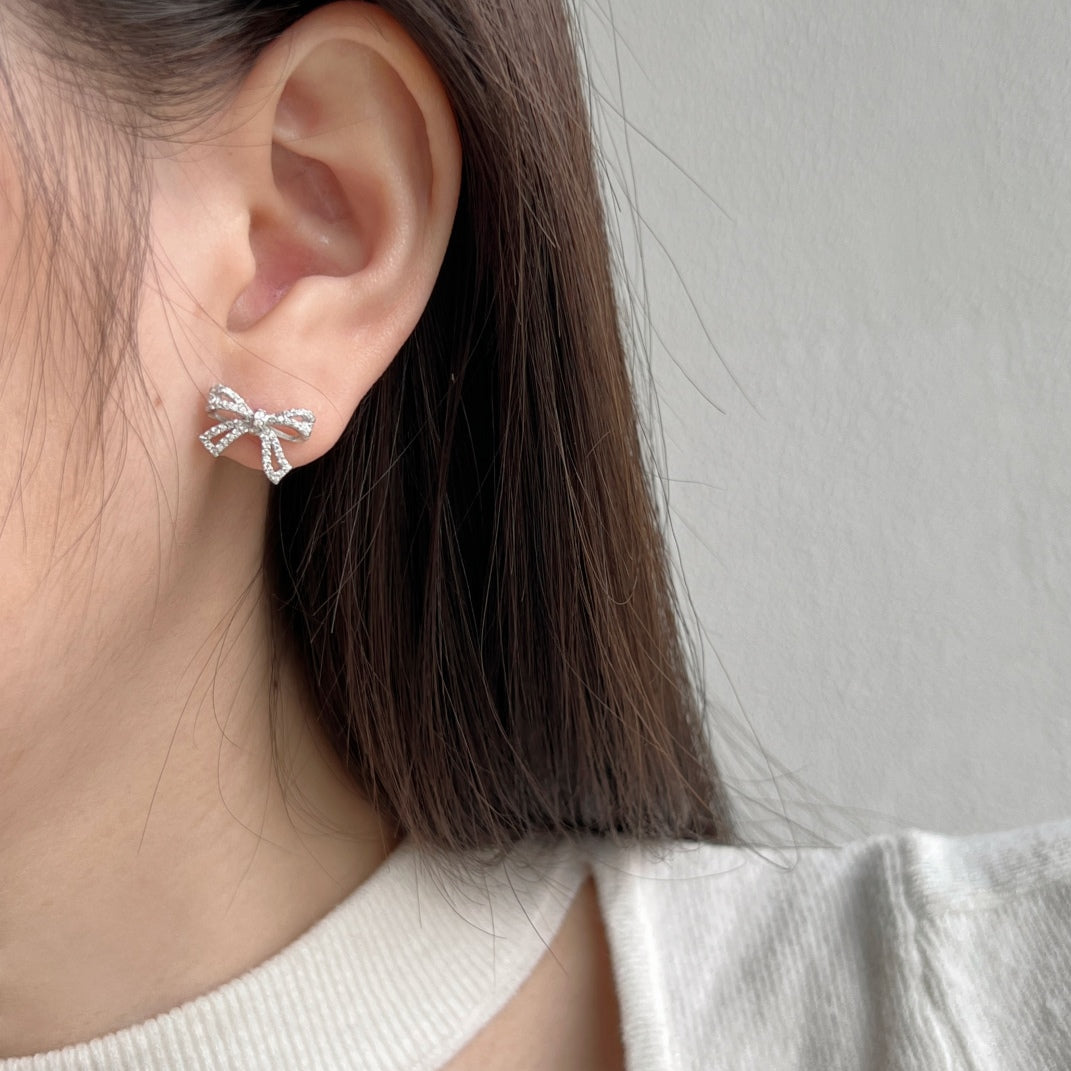 Bow Stud Earring